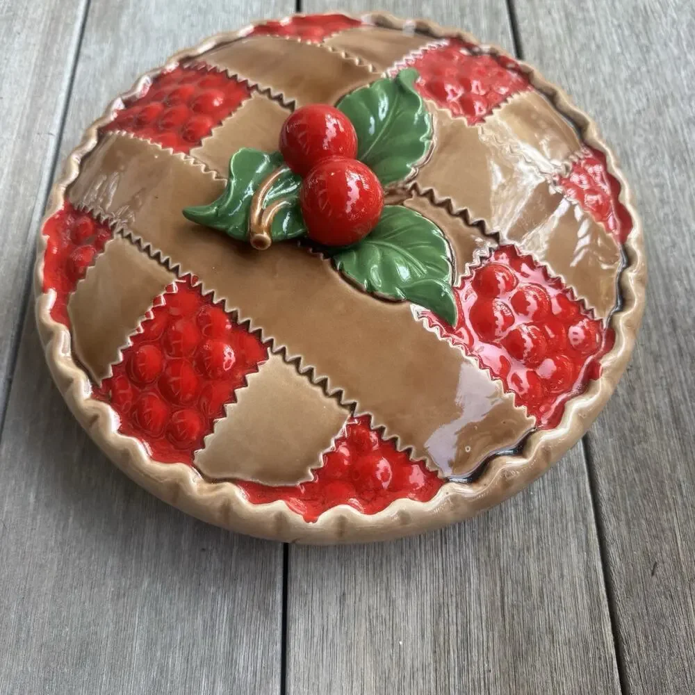 Vintage Cherry Pie Covered Baking Dish with Lid Vintage Lattice Cottagecore